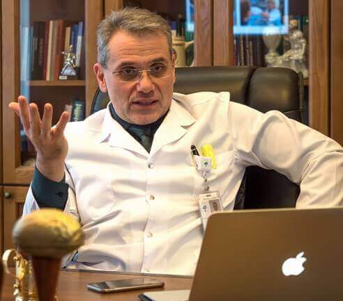 Professore Giulio Giacomi durante una conferenza